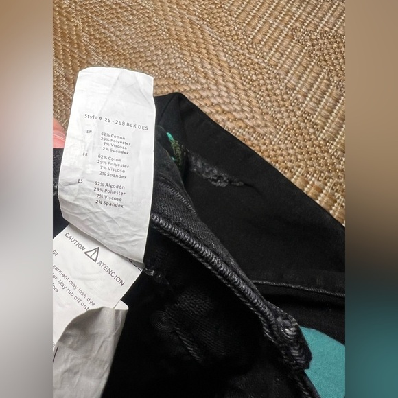 Streetwear Society Junior's High Rise Skinny Black Jeans,Flower Embroidery,SZ 11 - Picture 11 of 11